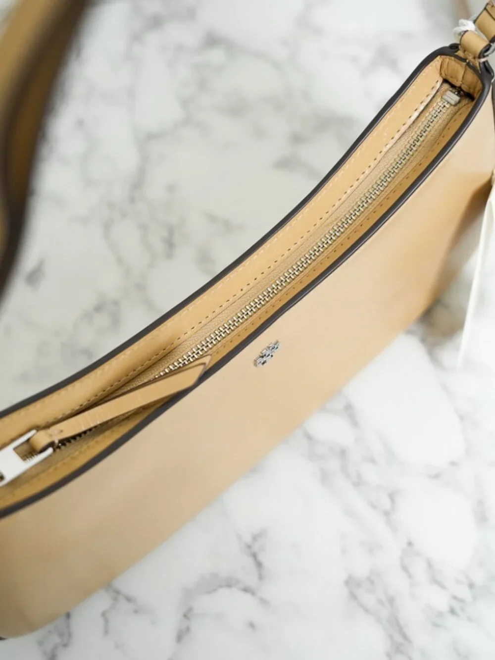 Tory Burch tory burch